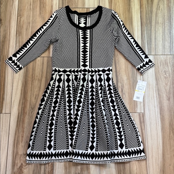Nina Leonard Dresses & Skirts - Nina Leonard Black and White Geometric Dress